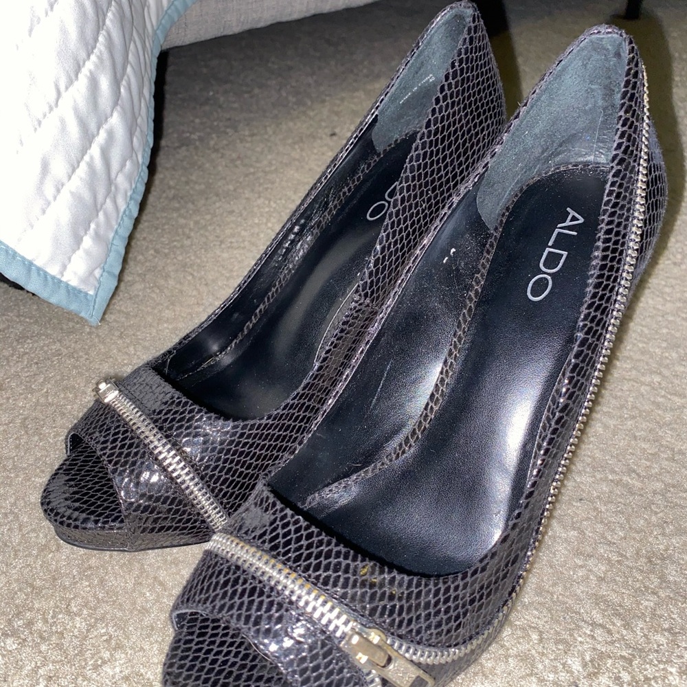 Black Leather Aldo’s 🖤👠